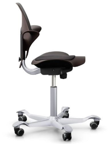 הכיסא במבט מהצד